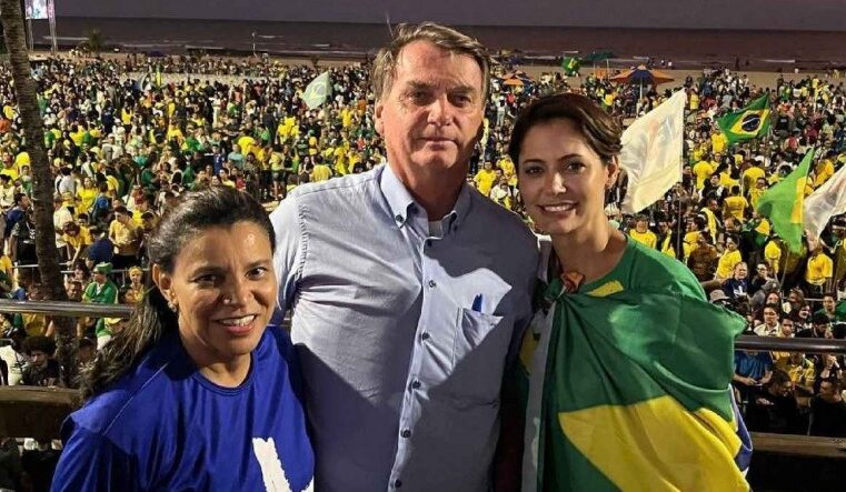 Vereadora aprova título de cidadania recifense para ‘intercessora’ de Bolsonaro