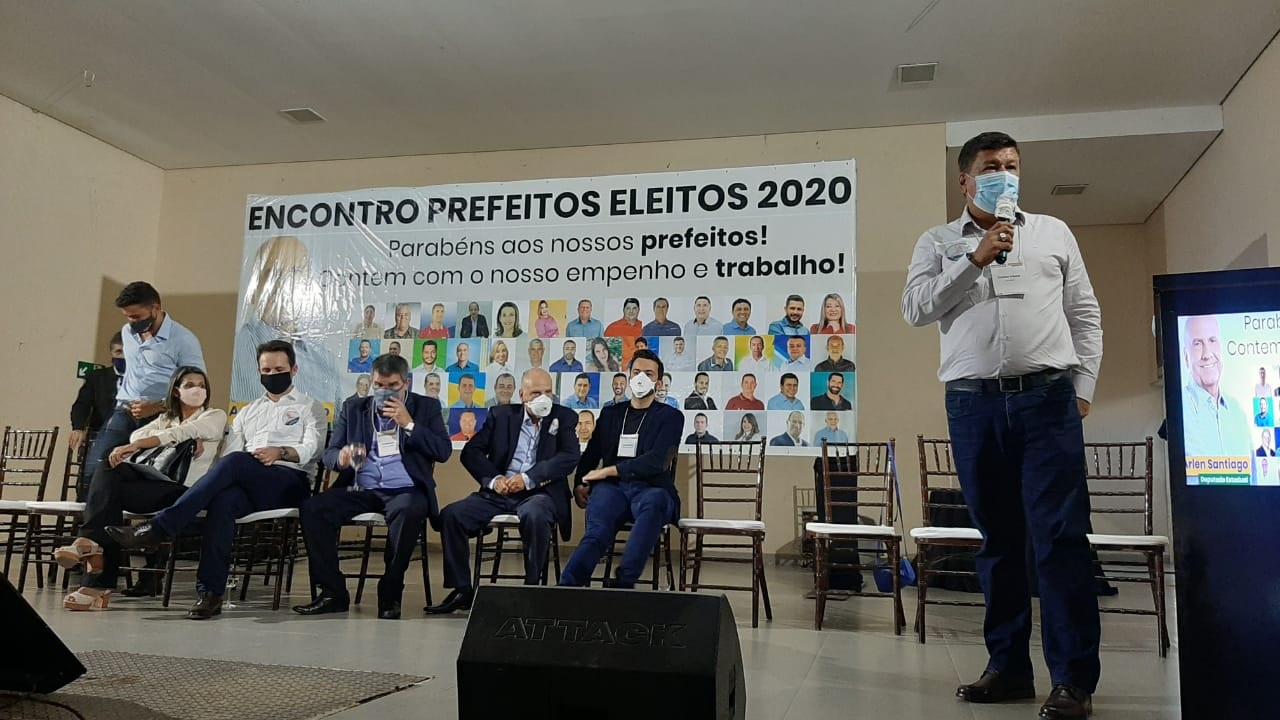 Carlos Viana participa de encontro com prefeitos eleitos e reeleitos no NM