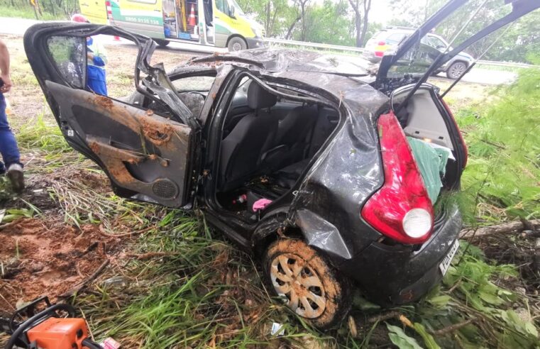 Três pessoas ficam feridas em quatro acidentes em Minas Gerais