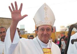Arcebispo emérito faz jubileu de ouro com missa especial