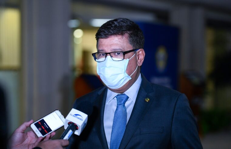 Carlos Viana destina R$ 2 milhões para o hospital Dilson Godinho