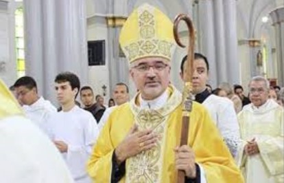 Arcebispo celebra Missa de Cinzas com subsídio Retiro Popular