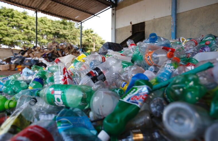 Coletadora de recicláveis atenderá Santos Reis