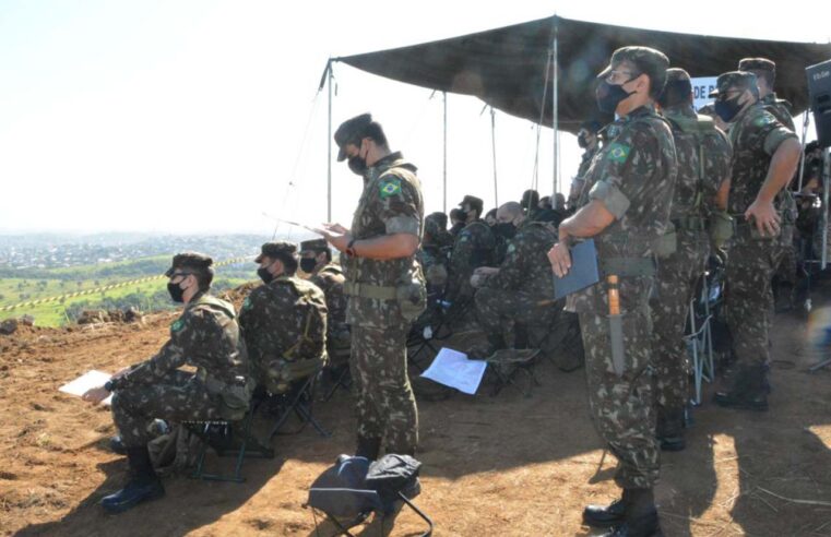 Batalhão realiza instrução de desdobramento de base para curso de oficiais