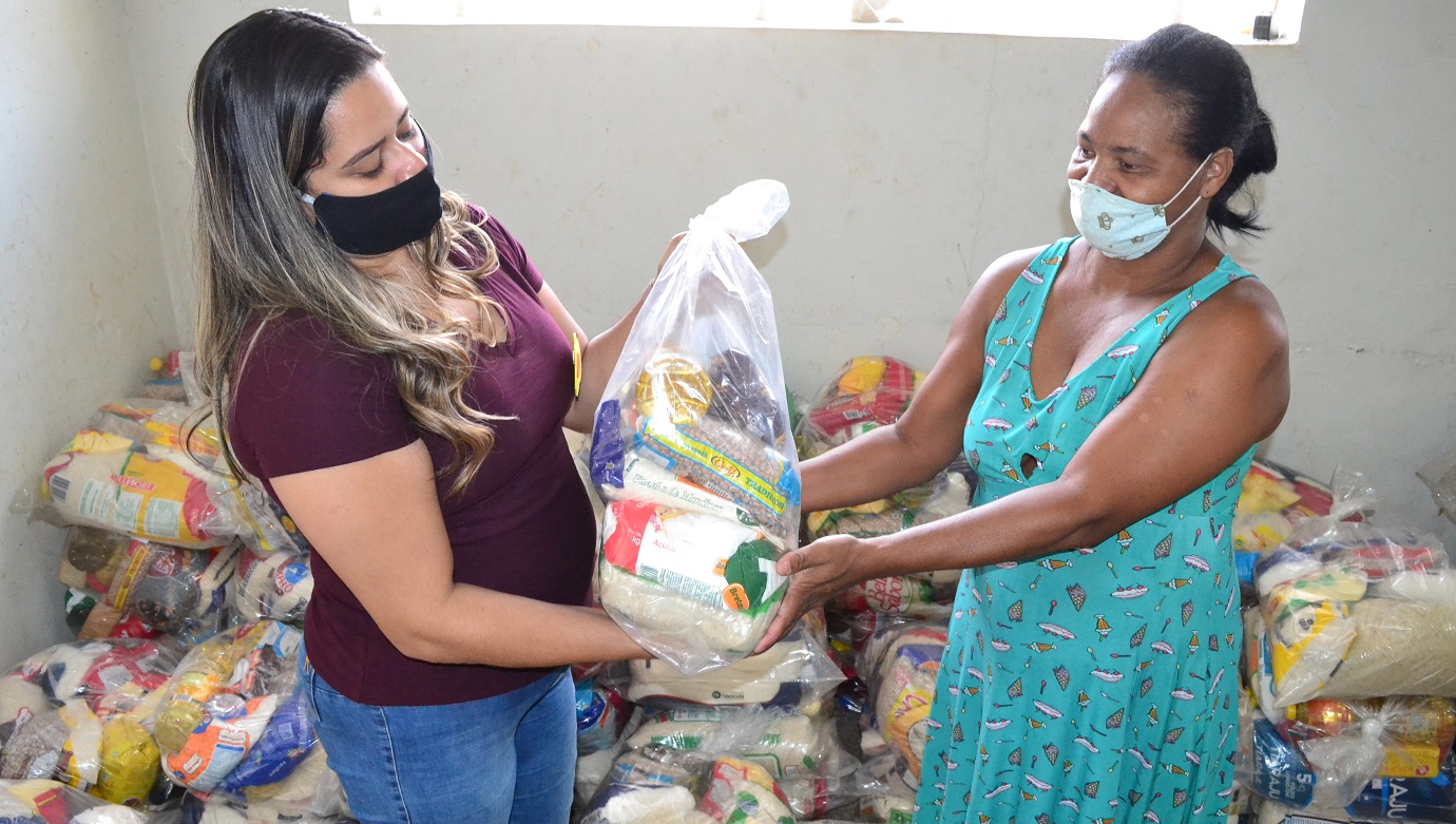 Programa ‘a Fome Dói Destina 2 Mil Cestas Básicas Para Familias Carentes Rede Gazeta De 0257