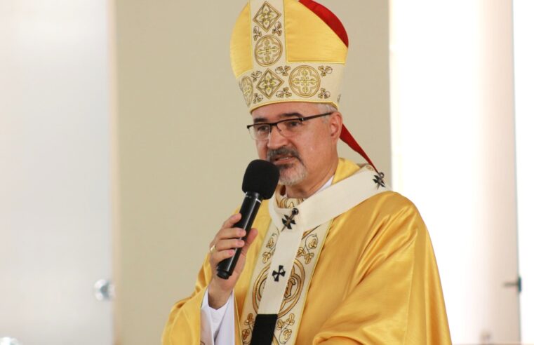 Arcebispo alerta sobre arma da população contra Covid-19