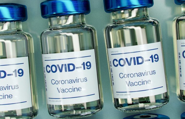 Vacinas contra Covid têm efeitos positivos?