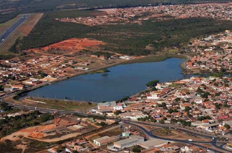 Montes Claros revoga licitação para revitalizar a lagoa do Interlagos