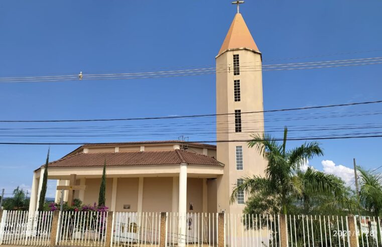 Paróquia Sagrada Família realiza feijoada beneficente