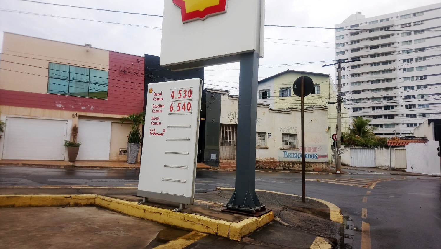 Gasolina chega a R$ 6,54 em Montes Claros e provoca corre-corre por combustível