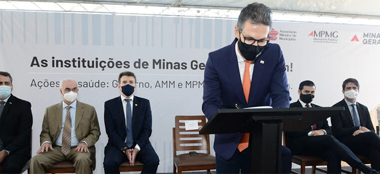 Governo de Minas assina acordo com a AMM para pagamento de dívidas da Saúde