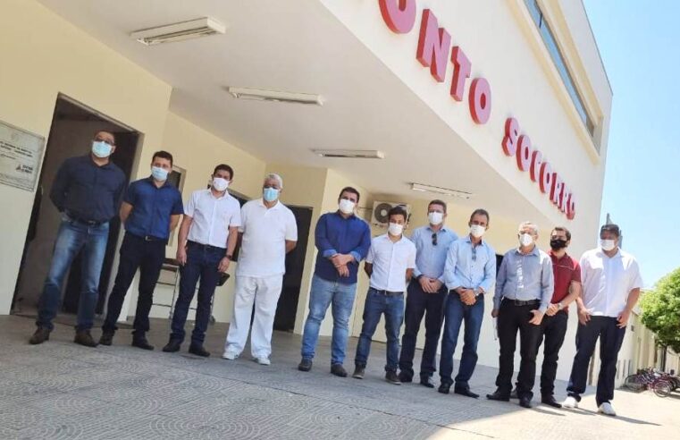 Deputado Marcelo Freitas visita obras de ambulatório oncológico em Taiobeiras