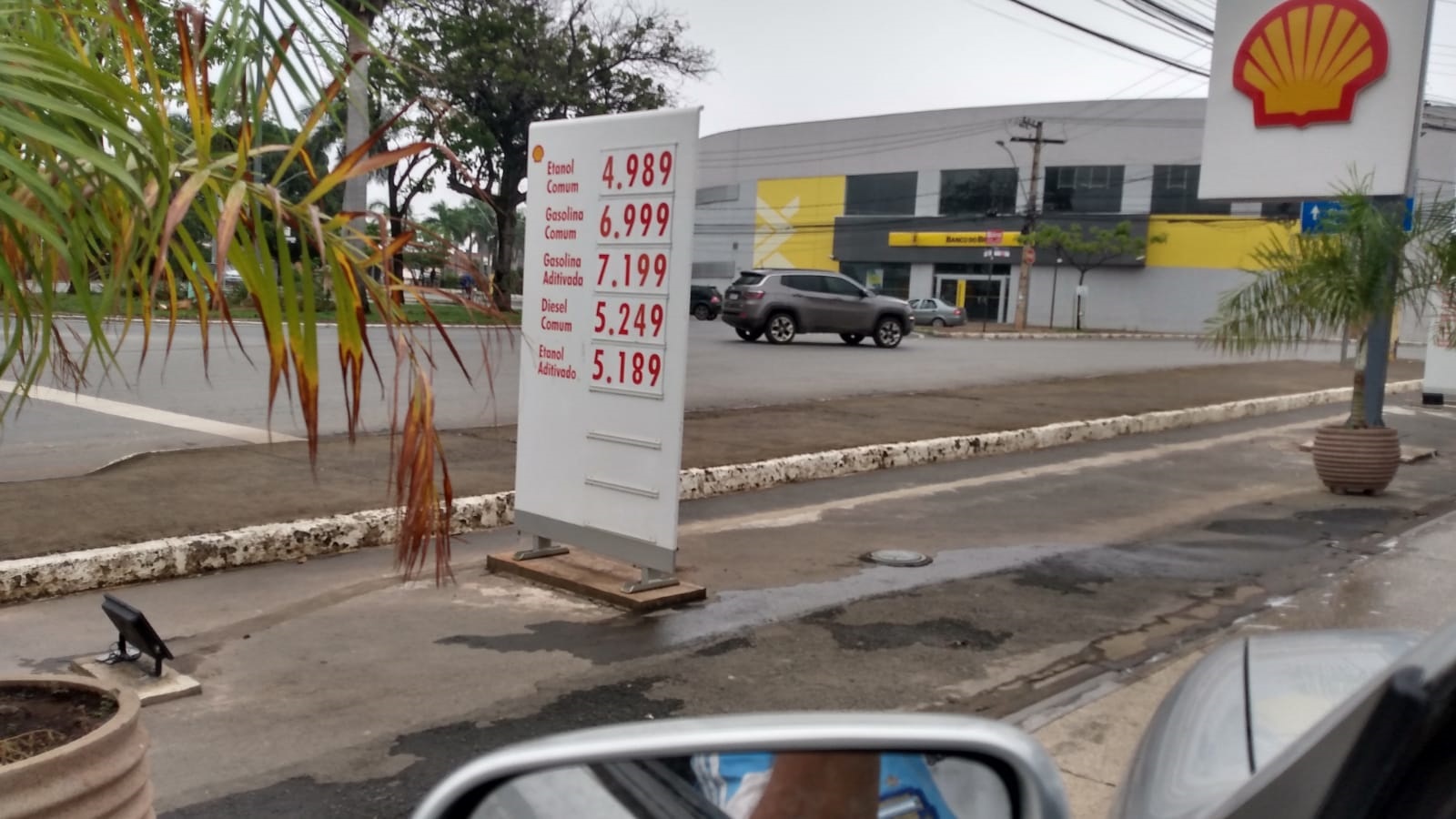 Gasolina registra novo aumento no preço e já custa R$ 7 em Montes Claros