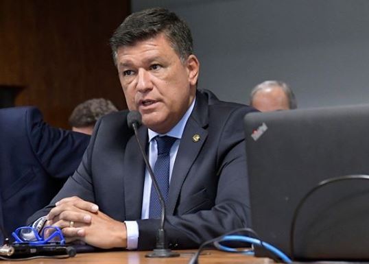 Senador Carlos Viana garante apoio federal para recuperar o Jequitinhonha
