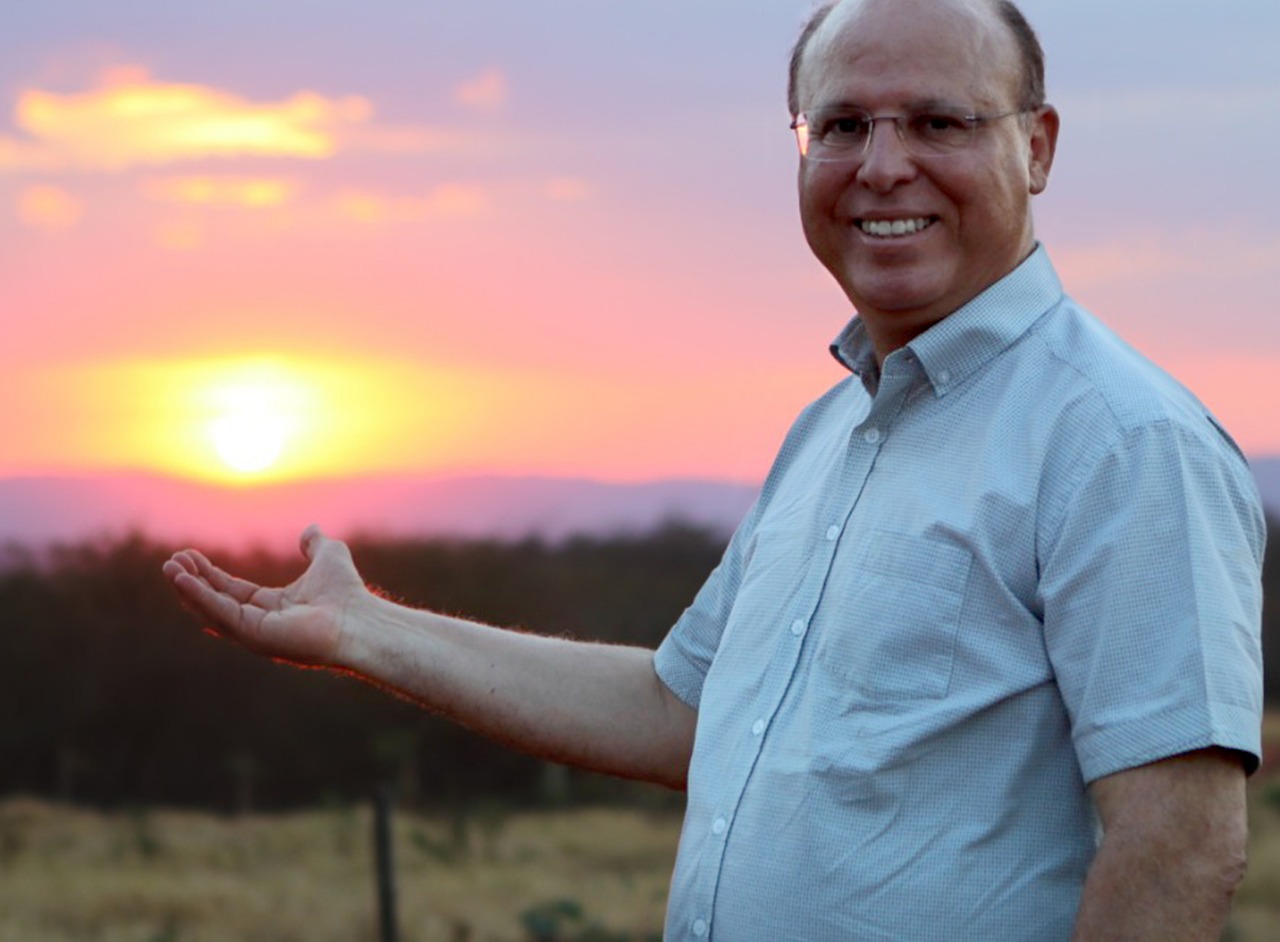Gil Pereira celebra dupla conquista: investimentos de R$ 6 bi em novas linhas de transmissão vão acelerar energia solar no NM