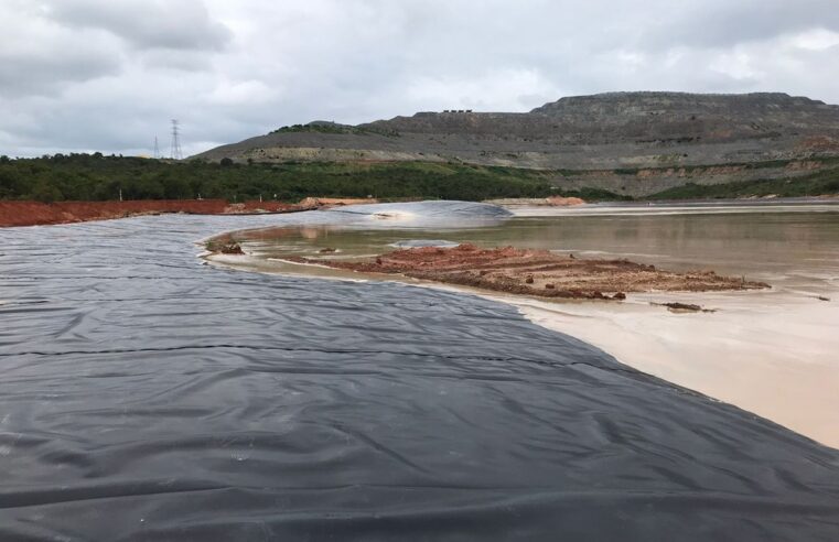 Bombeiros fazem vistoria na barragem de rejeitos de Riacho dos Machados