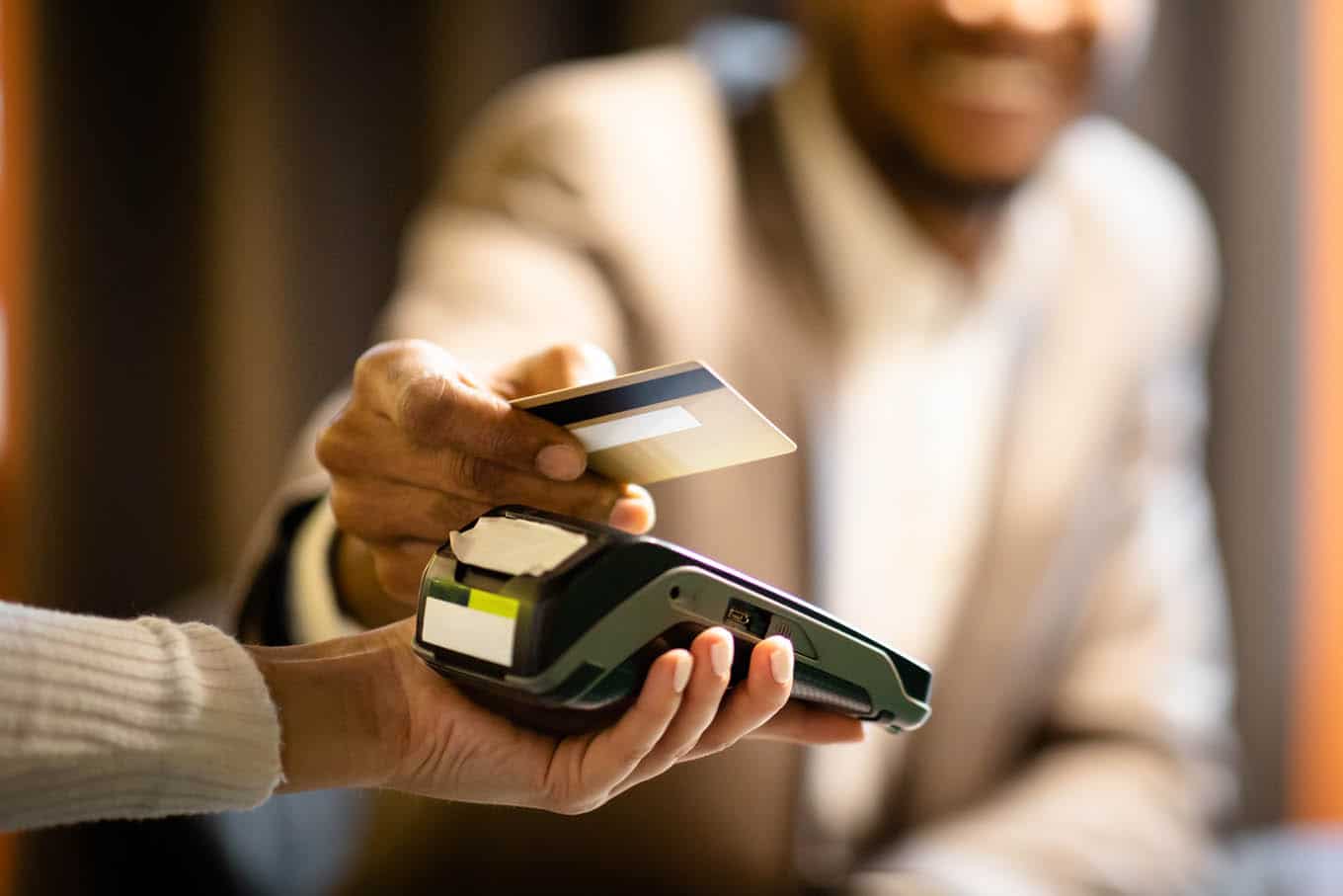 Cartão de débito é a nova tendência para o e-commerce