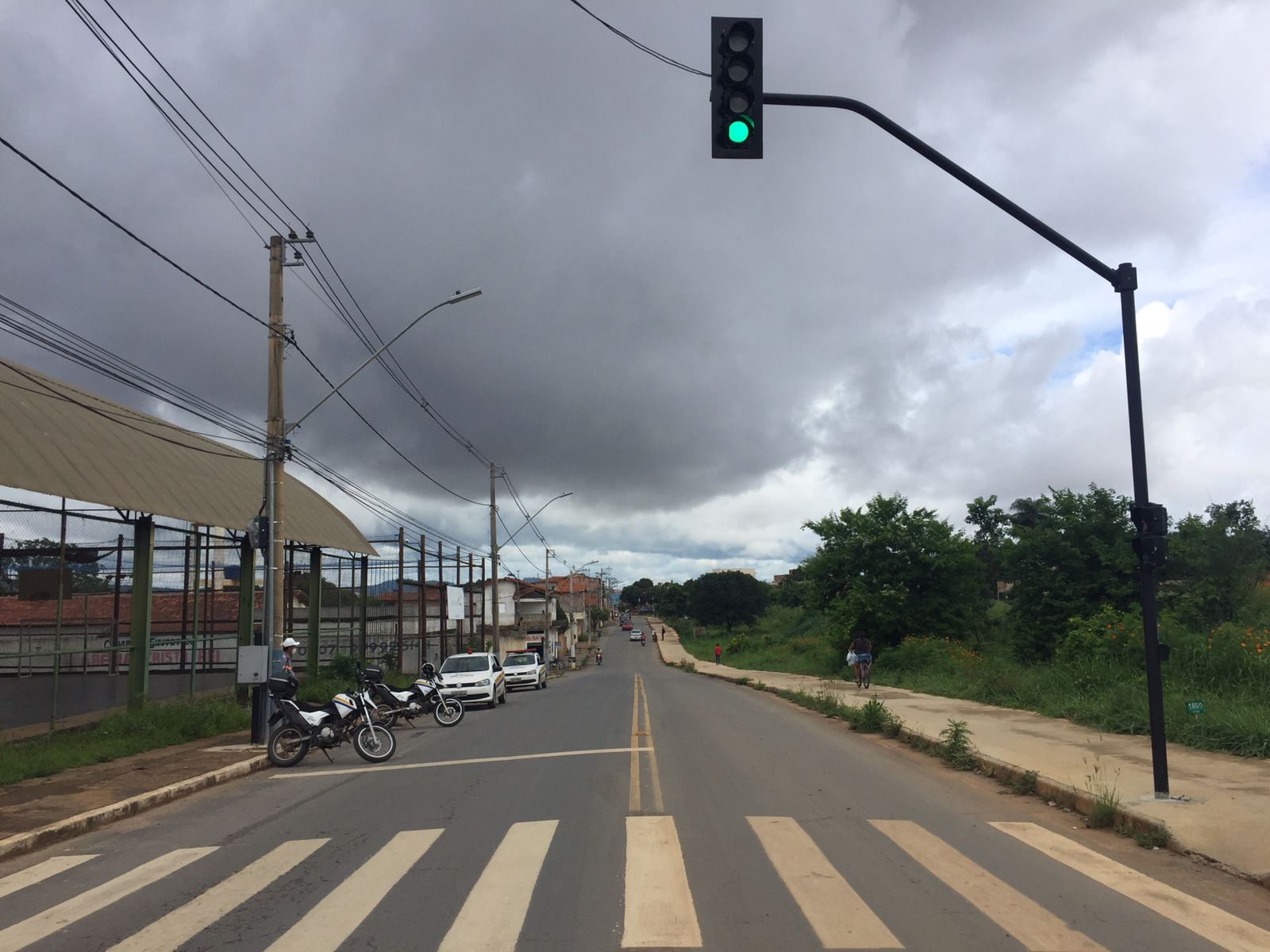 Semáforos começam a funcionar na avenida São Judas