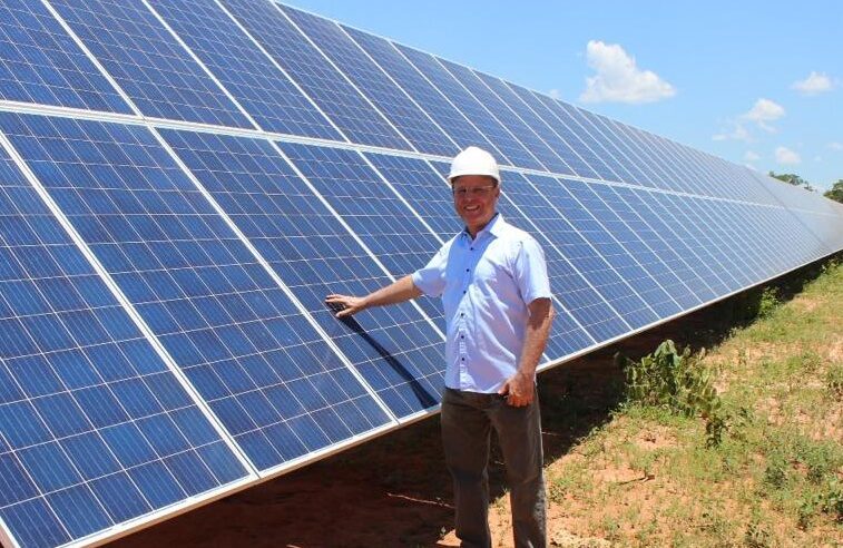 Pesquisa revela desejo dos brasileiros por energias renováveis para reduzir custos, comenta Gil Pereira