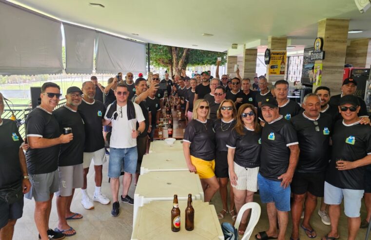 BOLA, AMIZADE E CONFRATERNIZAÇÃO | Peladeiros do Max Min celebram o fim de ano