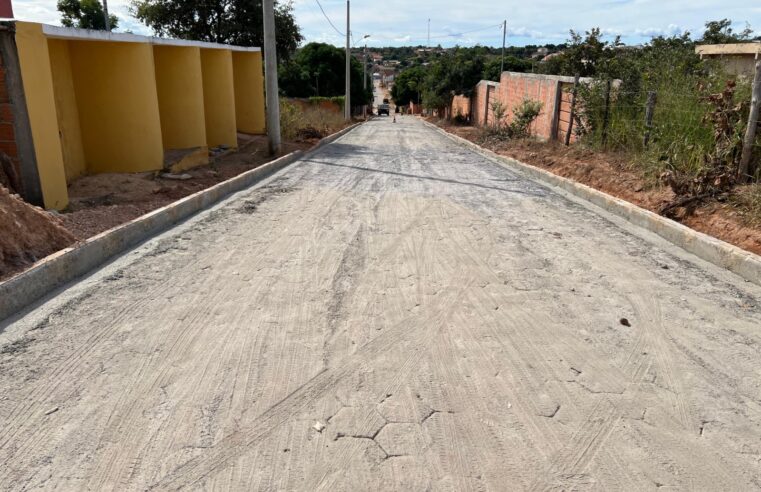 Cidade do Norte de Minas está dando adeus à lama e à poeira