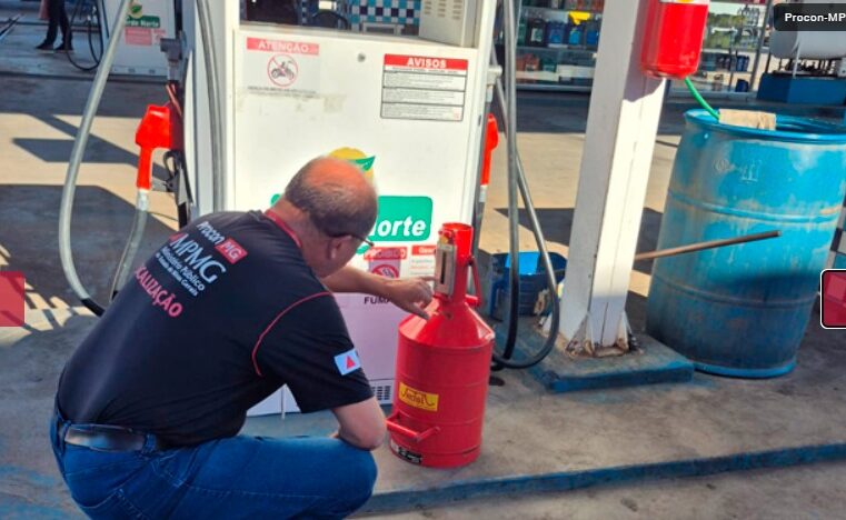 Procon-MPMG autua oito postos de combustíveis e interdita bomba irregular durante fiscalização