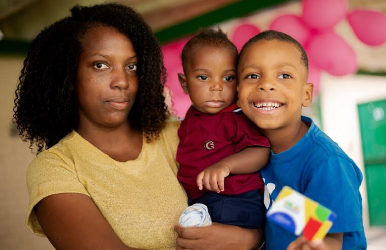 Mais de 1,5 milhão de famílias de Minas Gerais recebem o Bolsa Família a partir desta segunda (20)