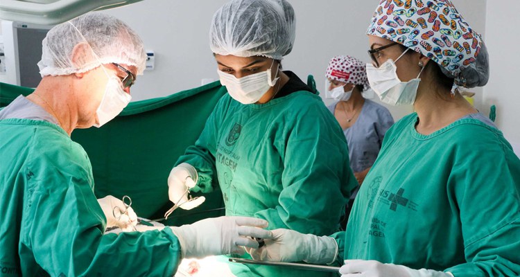 Vereadores de Montes Claros cobram cirurgias eletivas