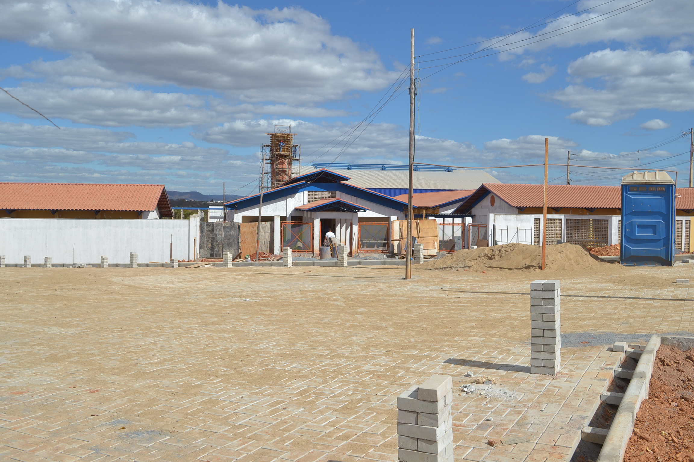 Intensificadas obras em Cemei e escola da região norte de Montes Claros