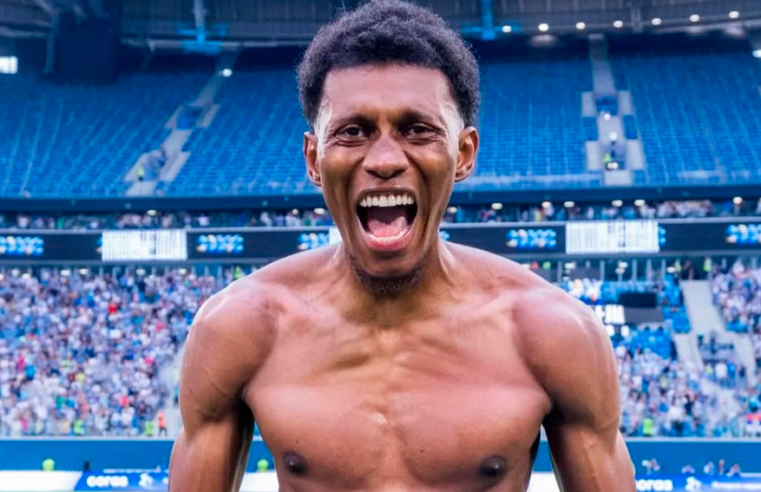 Pronto para o clássico? Cassierra comenta chance de estrear pelo Atlético contra o Cruzeiro