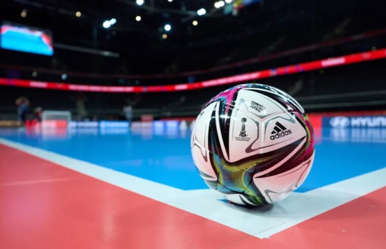 BATENDO UM BOLÃO | Copa Montes Claros de Futsal entra em sua fase decisiva