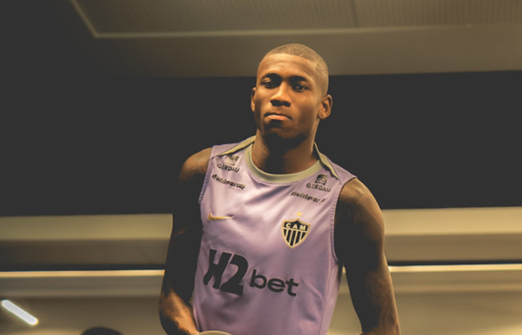 Atlético perde Patrick por lesão no joelho e volante desfalca equipe contra a Chapecoense