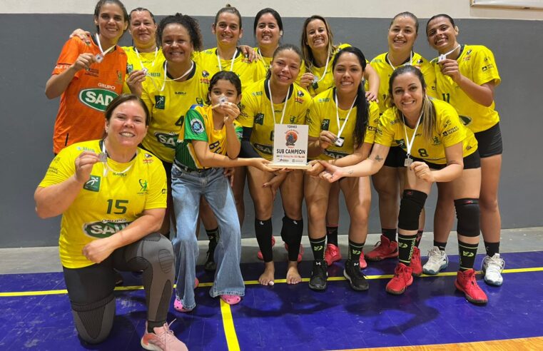 Equipe Adulto Feminino do Montes Claros Handebol AEESB conquista prata na Argentina