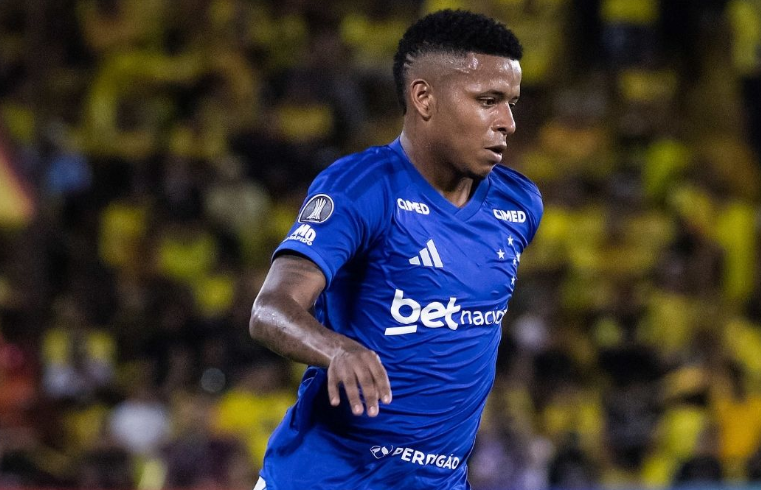 Arroyo se declara ao clube do coração após vitória do Cruzeiro na Libertadores: “Com todo respeito”