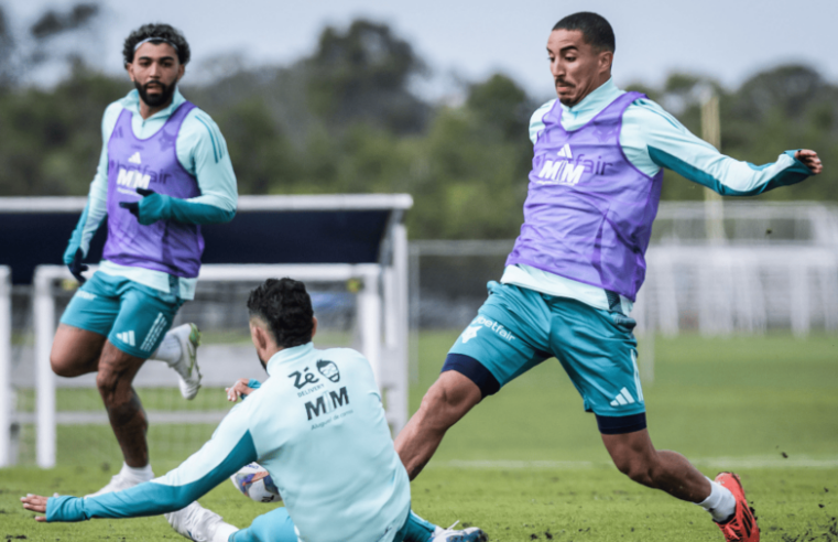 CRUZEIRO | Jogadores do Cruzeiro provocam Gabigol por derrota em treino