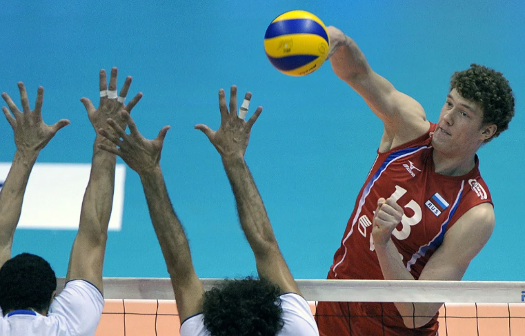 VÔLEI | Algoz do Brasil em Londres-2012, Dmitriy Muserskiy anuncia aposentadoria aos 37 anos