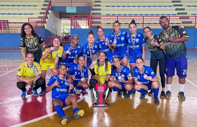 Carlão FC conquista medalha de prata no Campeonato Mineiro de Futsal Feminino Sub-20