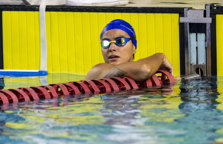 Carol Santiago emula estreia dos Jogos Paralímpicos em abertura do Circuito Loterias Caixa de natação