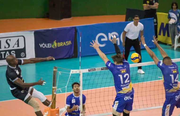 MOC Vôlei impõe ritmo forte em casa e vence o Apade por 3 a 0