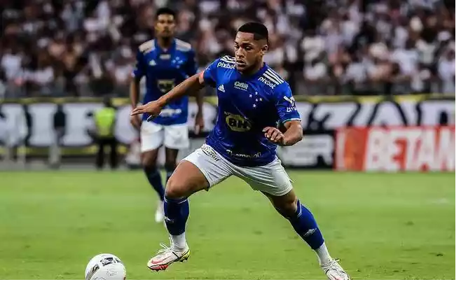 Vitor Roque: Cruzeiro ainda busca valor milionário na Justiça