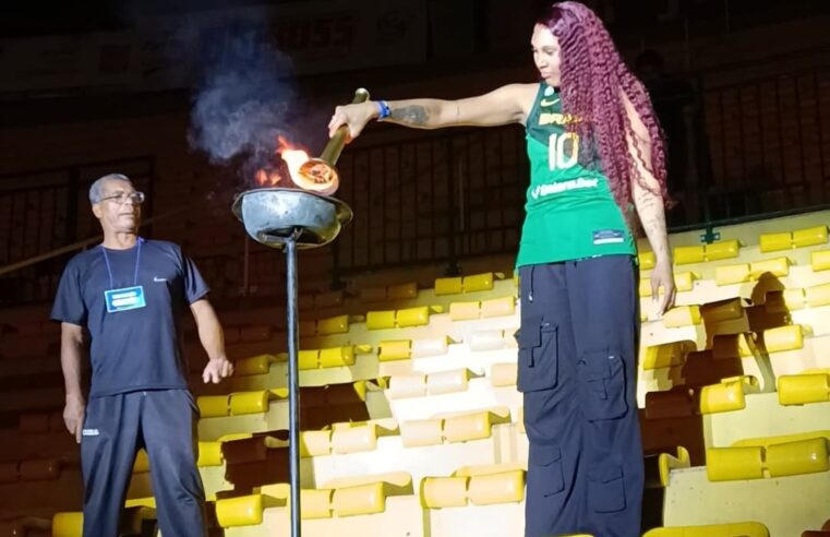 Kamilla Cardoso abre os Jogos Escolares de Montes Claros