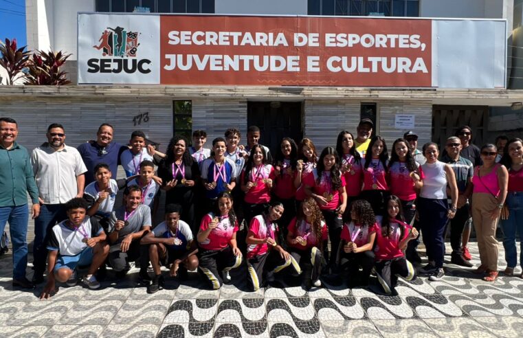 Alunos piraporenses destaques no regional do JEMG foram homenageados pela SEJUC