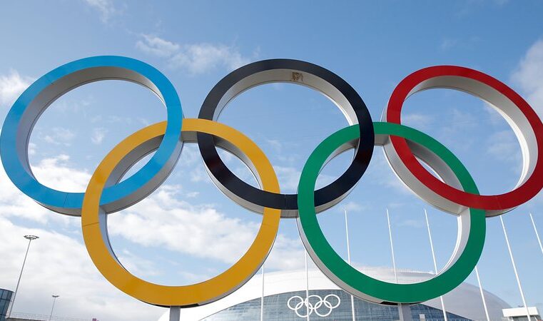 Sessão de homenagem a atletas olímpicos destaca poder de união do esporte