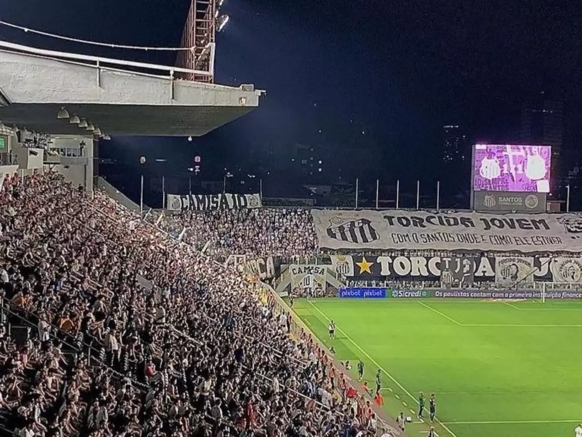 Torcida do Santos esgota ingressos para jogo contra o Cruzeiro na Vila Belmiro