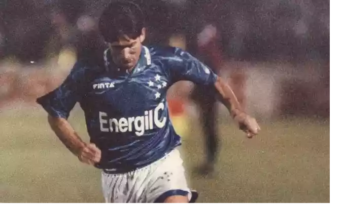 Cruzeiro: atacante jogou final com febre de 40º e decidiu título em 1993