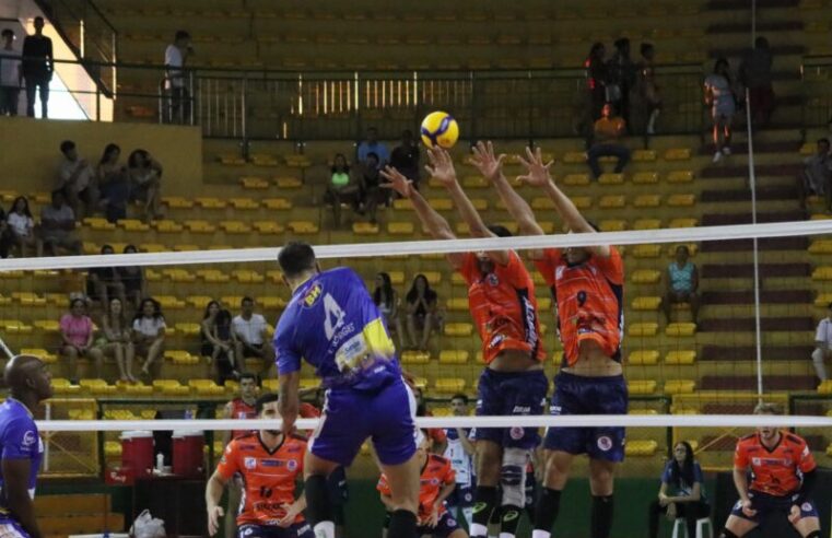 MOC Vôlei vence Monte Carmelo por 3 sets a 0 no Campeonato Mineiro Codemge