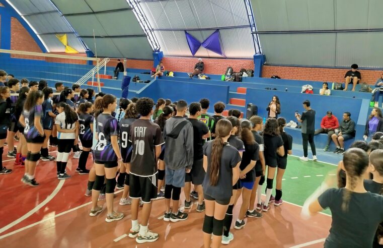 Festival movimentou turmas da escolinha de vôlei