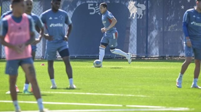 Dois jogadores do Cruzeiro iniciam transição e ficam mais perto do retorno