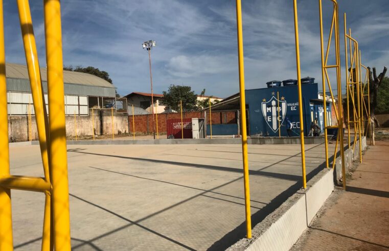 DELFINO MAGALHÃES | Nova quadra esportiva começa a tomar forma