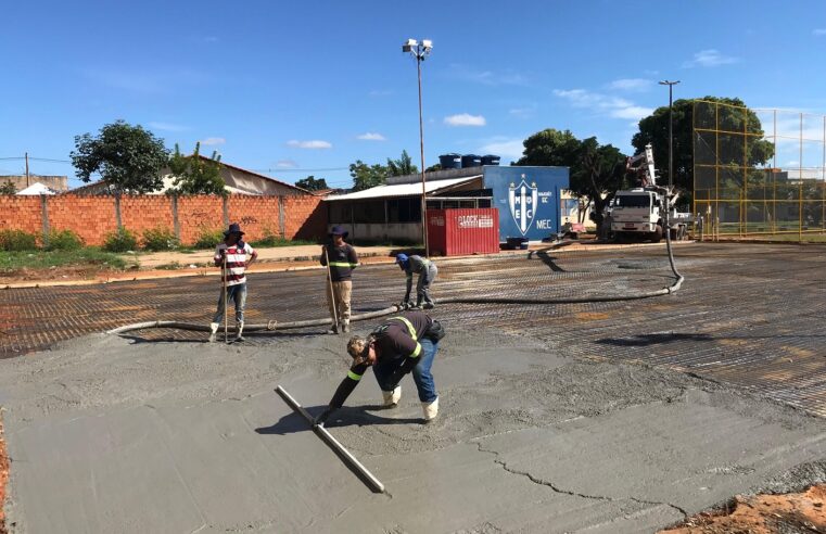 Prefeitura amplia áreas esportivas no bairro Delfino Magalhães